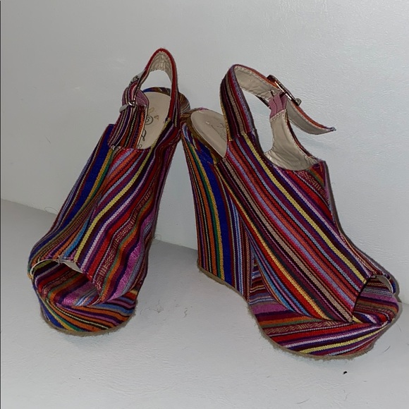 Fabulous Rainbow Wedge - Picture 1 of 5